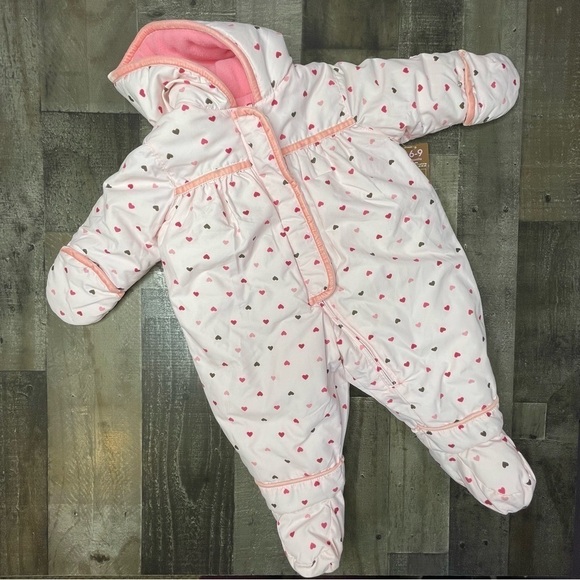 NWT Carters Snowsuit Baby Girl size 6-9 months - Picture 8 of 8